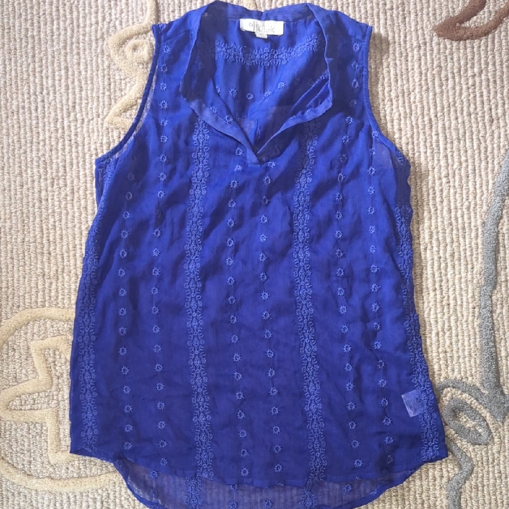 Bundle 4 For $5 sale Olive & Oak Royal Blue Sleeveless Blouse